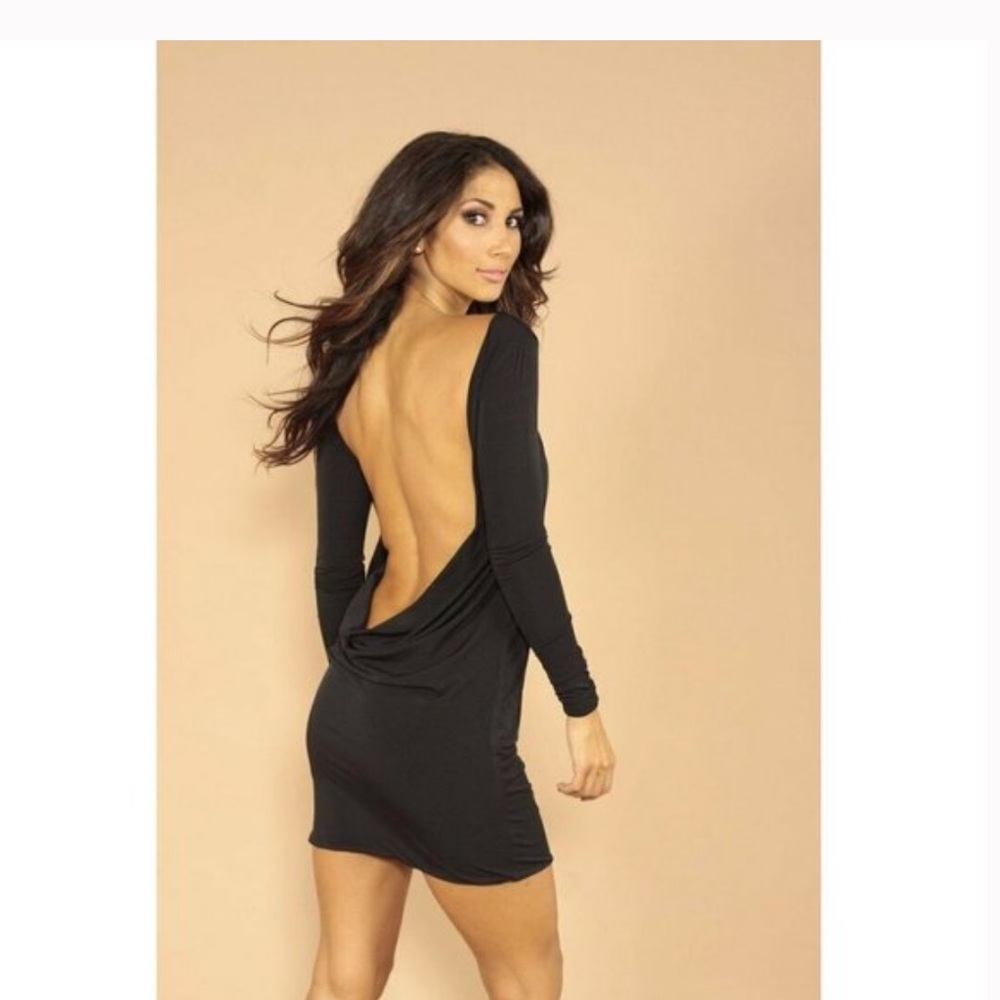 Leiluna Collection backless dress